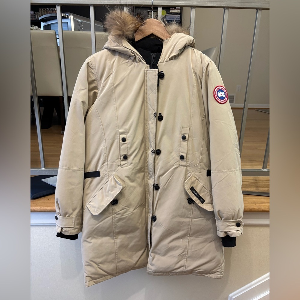 Canada Goose Fur Hooded Parka
